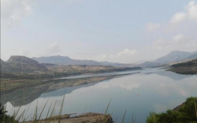 L'Opuntia sul lago