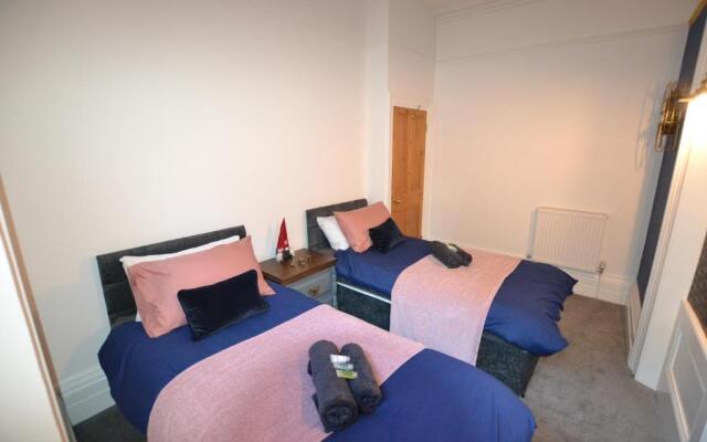 Mayflower Boutique Apartment - 2 Bedrooms Apartment - Stayseekers
