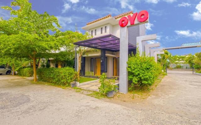 OYO 2284 Grand Villa Meninting