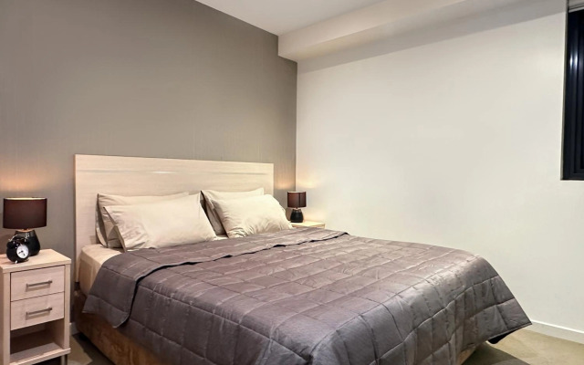 CBD Penthouse View Apartment