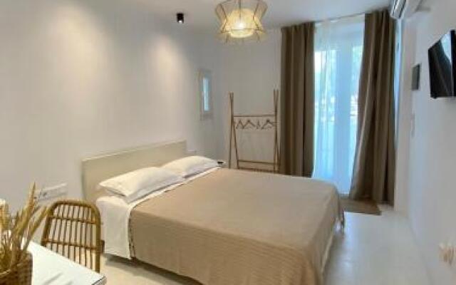 Perivoli Rooms & Apartments