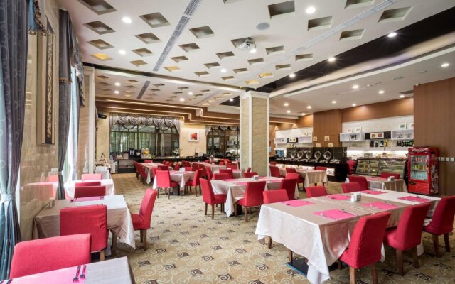 Royal Chiayi Hotel