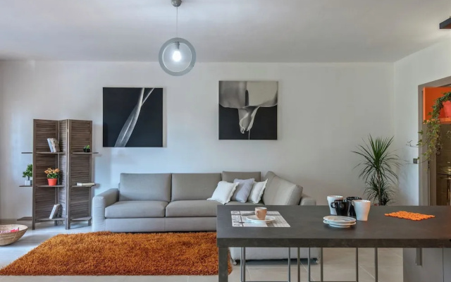 Plush Villa Apartment in Tavullia with Hot Tub