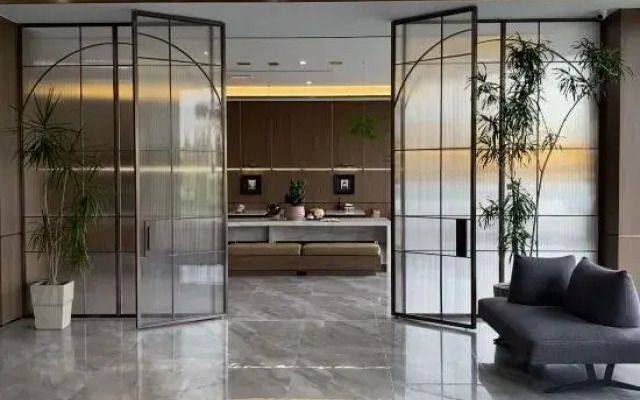 COMFORT  FREE  Hotel (Linyi Qiyang International Airport Branch)