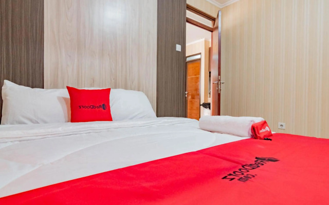 RedDoorz Apartment @ Gateway Pasteur