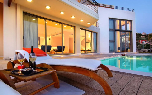 4 Bedroom Villa TakeOff in Anavyssos - BLG 69210