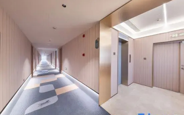 Hanting Hotel (Shanghai Songjiang  Film  Park Hotel)