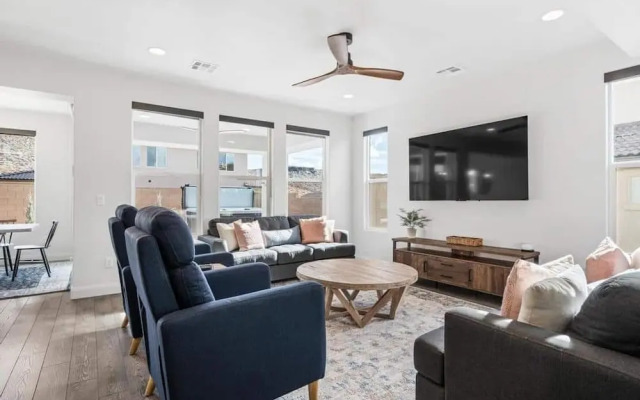 Sunshine Shack 5 Bedroom Home