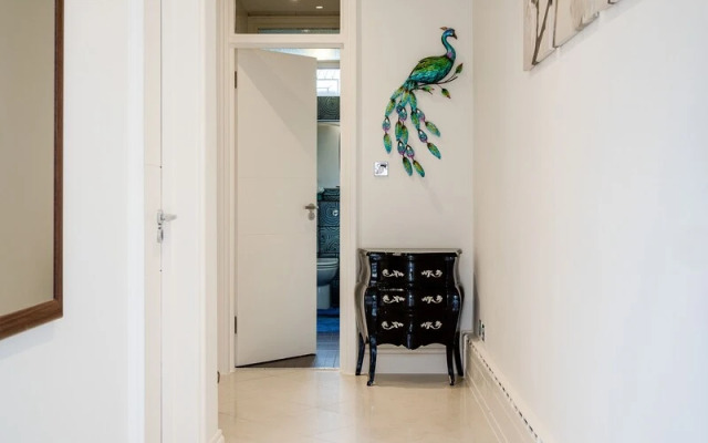 4-bedroom Villa on Marble Arch