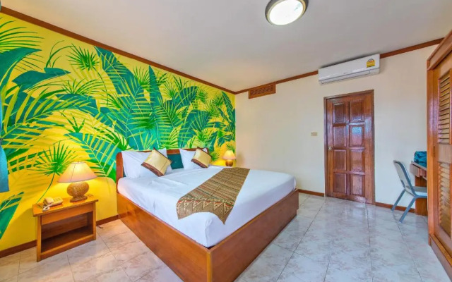Panda Hotel（Patong Beach）