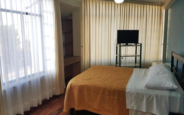 Le Prince Apart Tacna