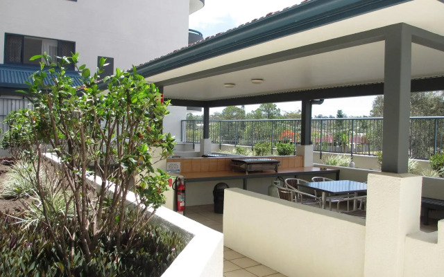 Springwood Tower Apartment Hotel