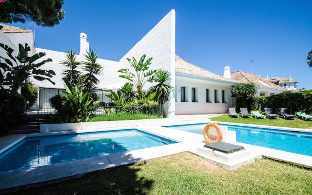 Villa Seafront II