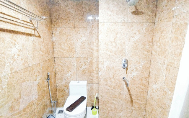 Stunning Studio with Strategic Location at Grand Sungkono Lagoon Apartment