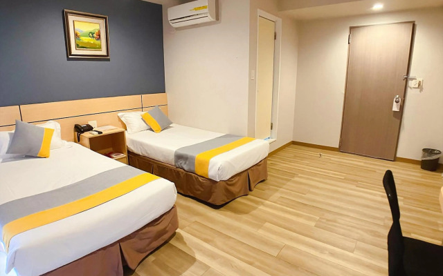 Victoria Hotel Naha