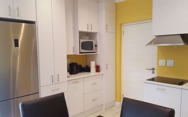 Superior 4-star-apartment Graded by Aa and Tgcsa Close to Constantia Wineroute