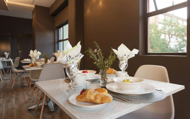 Akanani Apartments