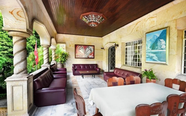 Hotel Stein Colonial