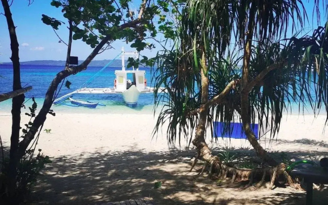 Pili Beach Resort Agmanic