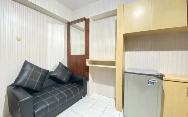 Stylish & Strategic 2BR at Gateway Ahmad Yani Cicadas Apartment near Mall – Guest Rooms – Bandung