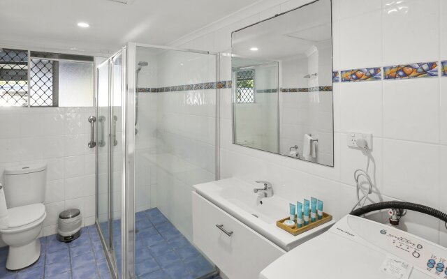 Agincourt Beachfront Apartments