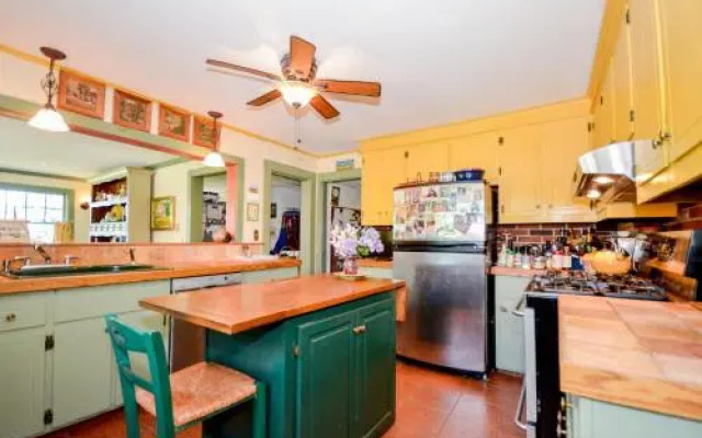 Cranberry Gardens Inn