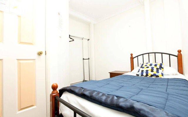 Bowen Terrace Accommodation