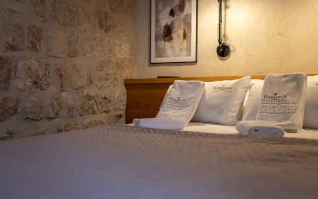Superior 1 BR Apartment Gabriela next to Buža beach