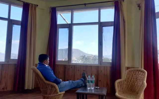 Hotel Raikot Resort