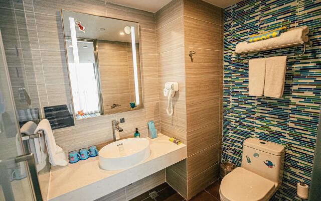 Holiday Inn Express Yingkou Onelong Plaza by IHG