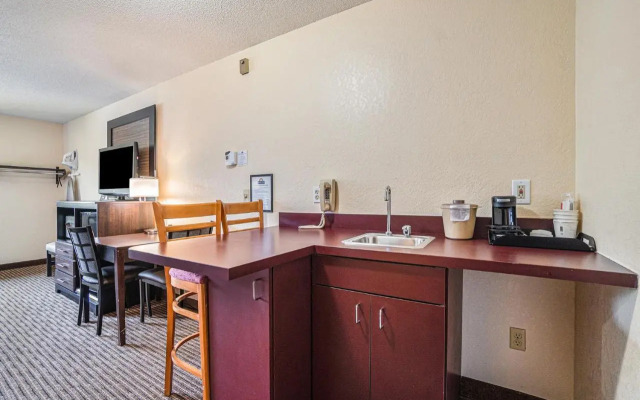 Super 8 Traverse City Mi