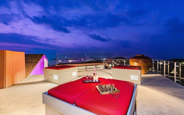 Villa Skyfall
