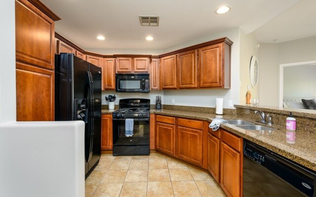 Villa Desert Ridge 2 Bedroom Condo by RedAwning