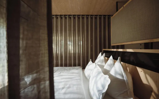 Amolaris Garden Loges & Guesthouse