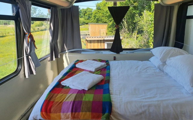 Double Decker Bus on an Alpaca Farm Sleeps 8