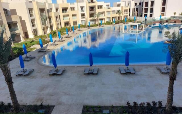 MCJ Luxury 2 Bedrooms Apartment