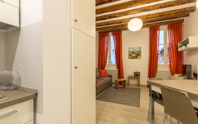 San Stae Charming Apartment