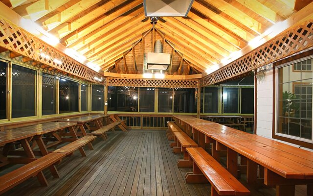 Galaxy x Hotel type Caravan Glamping&Pension
