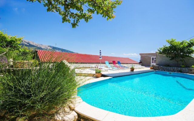 Apartments Mladen