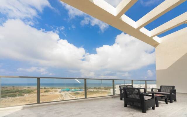 Penthouse Sunset Balcony by Sea N' Rent