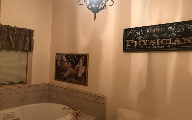 Iron Amethyst Inn Boutique Hotel