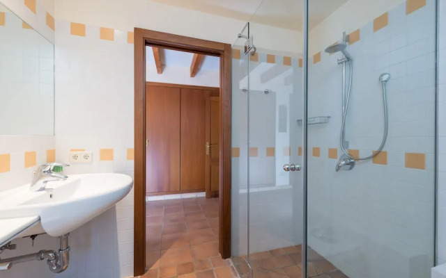 Rafal Pai in Art With 6 Bedrooms and 6 Bathrooms