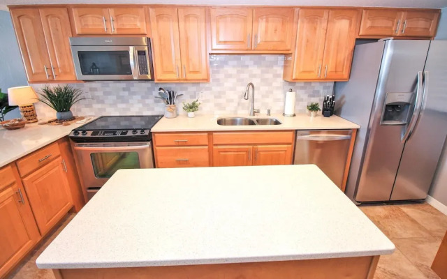 Ponce de Leon Towers 703