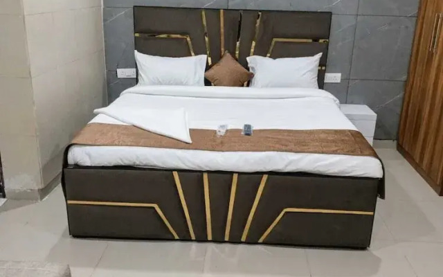 Soooper Hotel
