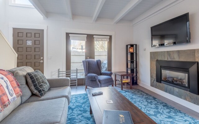 Four Seasons #4 - 2 Br Condo