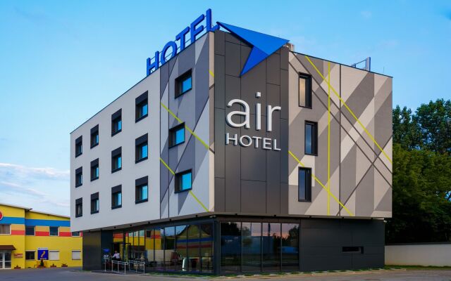 Air Hotel