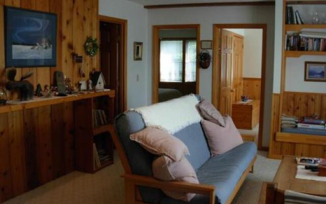 Alaska Chalet Bed & Breakfast