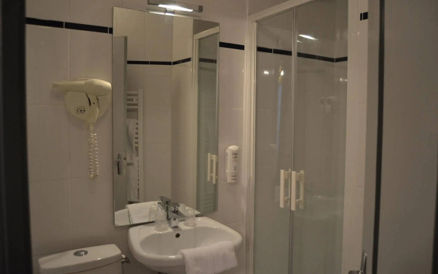 Brit Hotel Les Comtes de Champagne Centre Historique