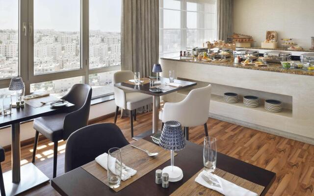 Movenpick Hotel Amman (ex Holiday Inn Amman)