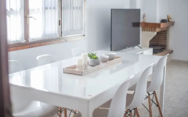 Semi-Detached House 2 (R86)